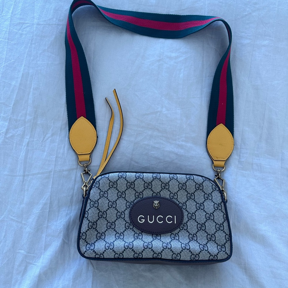 Replica of the GG vintage neo crossbody